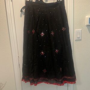 Chic Black Maxi Skirt with Red Embroidery